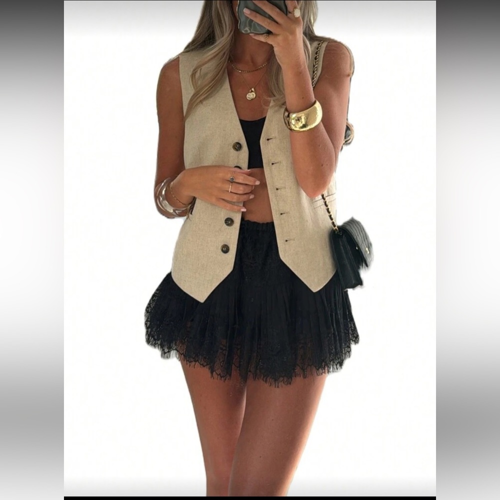 Eyelash Lace Trim Pleated Skirt